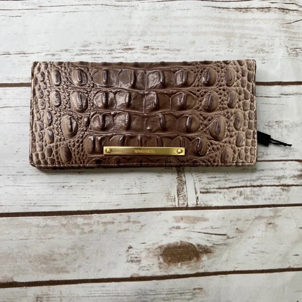Brahmin NWOT Ady Wallet Amaretto Melbourne Brown Croc Leather K59151TM OS